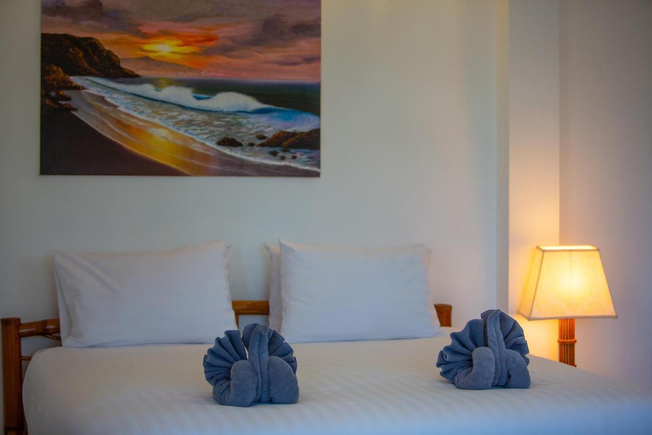 Brodie Rawai Resort Nai Harn Dış mekan fotoğraf